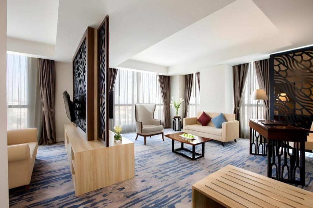 Hotel Grandhika Pemuda Semarang Luaran gambar