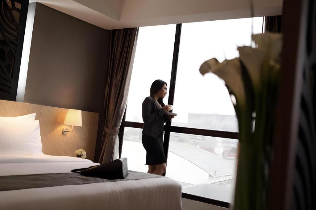 Hotel Grandhika Pemuda Semarang Luaran gambar