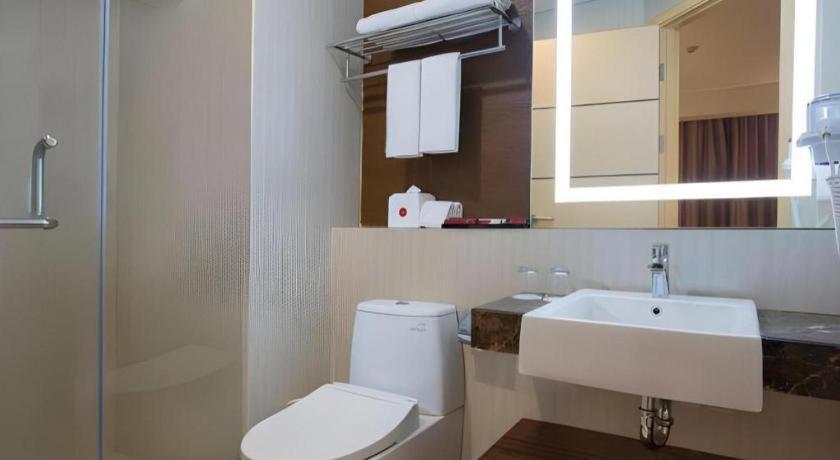 Hotel Grandhika Pemuda Semarang Luaran gambar