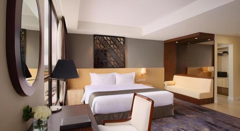 Hotel Grandhika Pemuda Semarang Luaran gambar